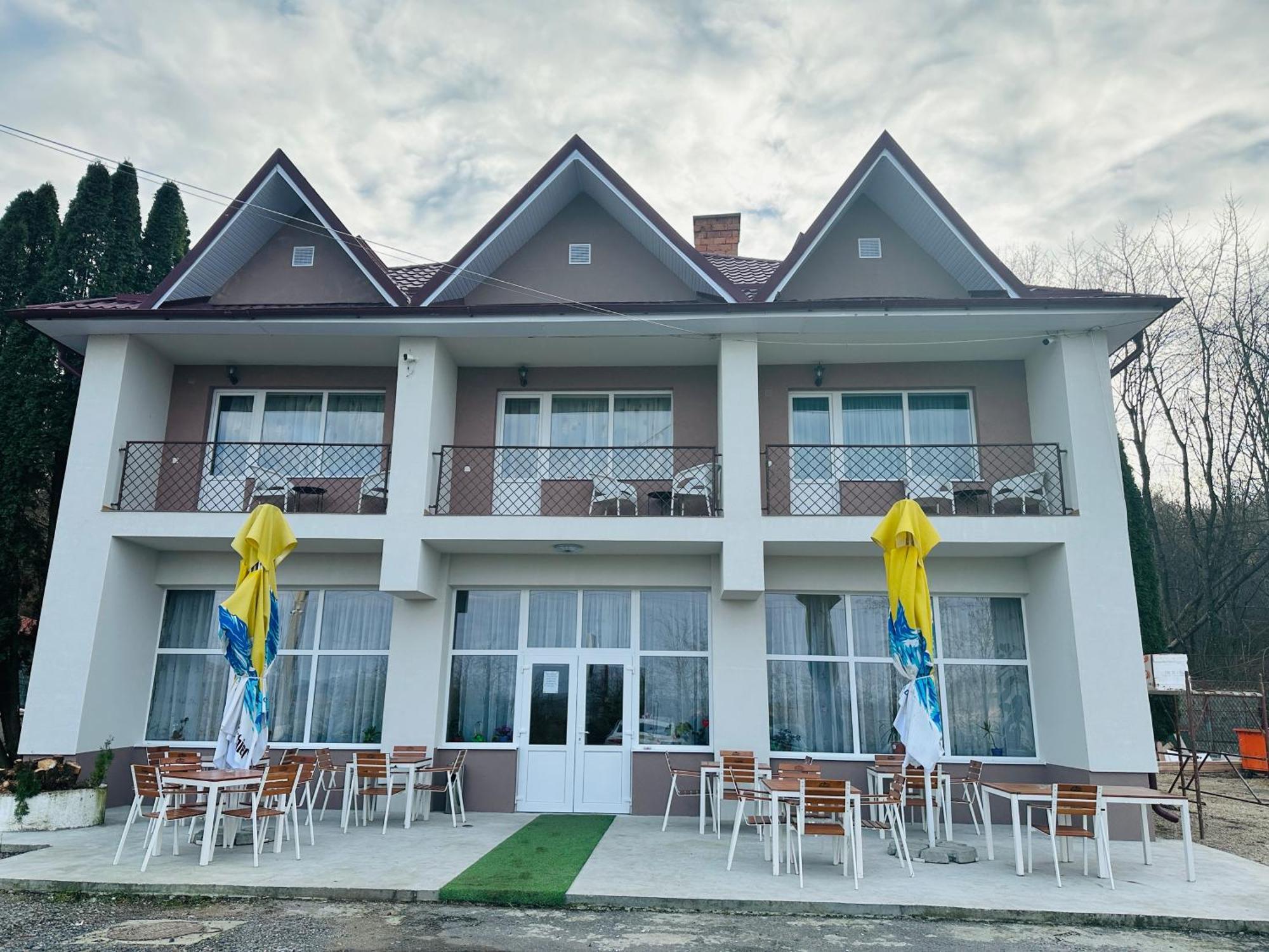 Guest House Zoreni Mociu Esterno foto